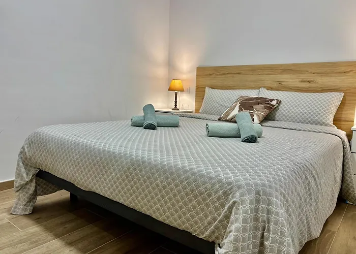 Skalata Frontimar شقة